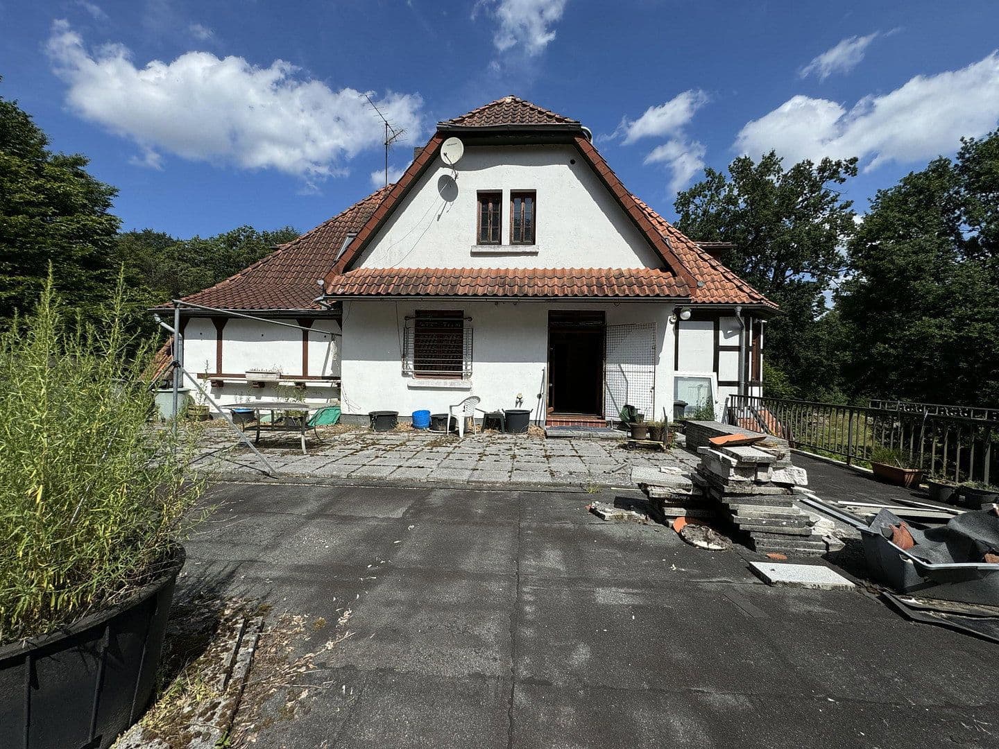 Predaj domu 230 m², pozemek 7.600 m², Munster, Dolné Sasko Predaj domu 230 m², pozemek 7.600 m², Munster, Dolné Sasko