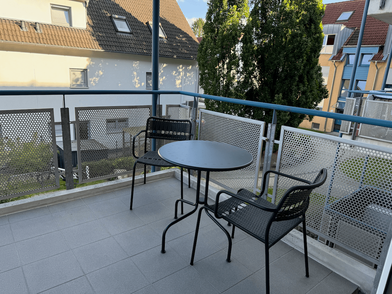 Prenájom bytu 2-izbový 68 m², Oberurseler Weg 3, Frankfurt, Hesensko Prenájom bytu 2-izbový 68 m², Oberurseler Weg 3, Frankfurt, Hesensko