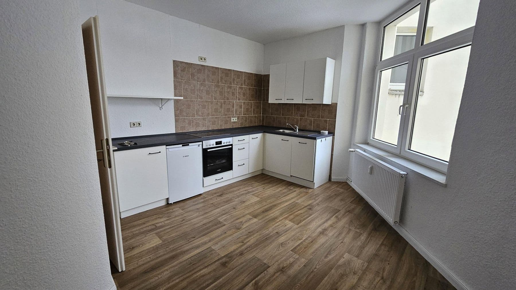 Prenájom bytu 2-izbový 82 m², Magdeburg, Sasko-Anhaltsko Prenájom bytu 2-izbový 82 m², Magdeburg, Sasko-Anhaltsko
