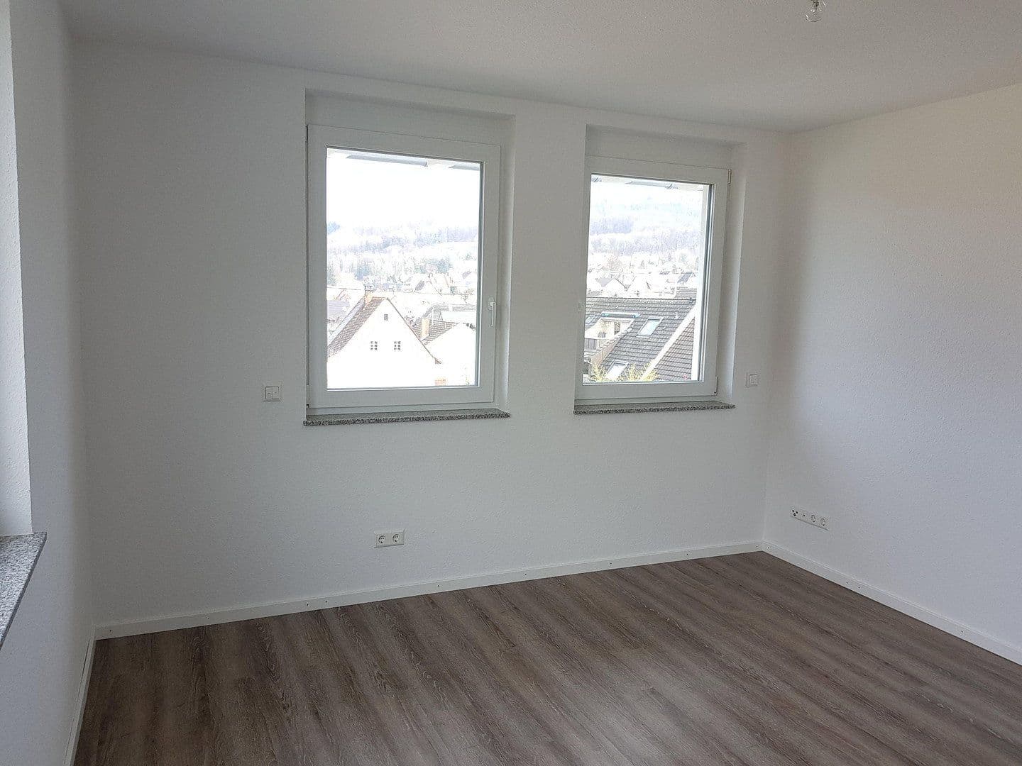 Prenájom bytu 3-izbový 73 m², Schliengen, Bádensko-Wurttembersko Prenájom bytu 3-izbový 73 m², Schliengen, Bádensko-Wurttembersko