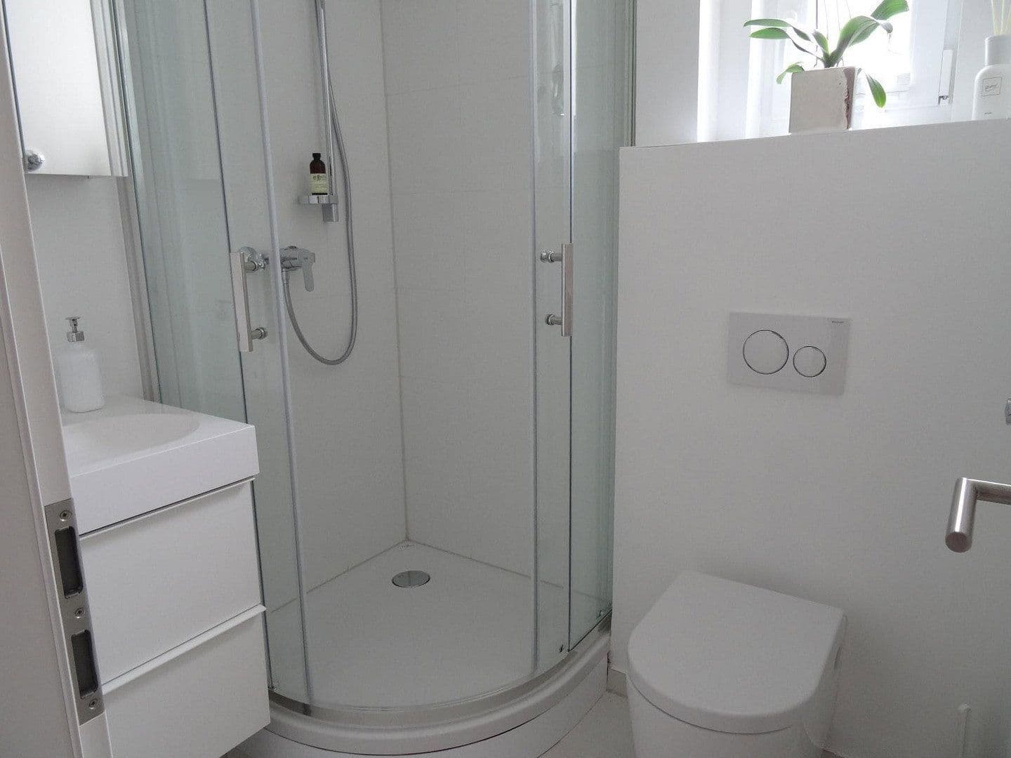 Prenájom bytu 2-izbový 54 m², Stuttgart, Bádensko-Wurttembersko Prenájom bytu 2-izbový 54 m², Stuttgart, Bádensko-Wurttembersko