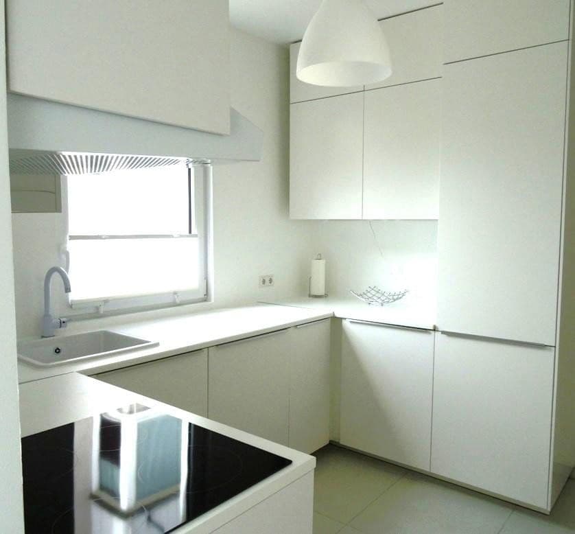 Prenájom bytu 2-izbový 54 m², Stuttgart, Bádensko-Wurttembersko Prenájom bytu 2-izbový 54 m², Stuttgart, Bádensko-Wurttembersko