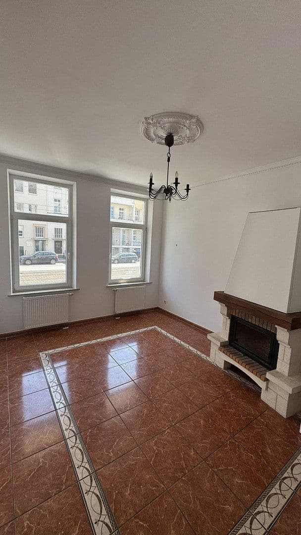 Prenájom bytu 6-izbový 160 m², Hannover, Dolné Sasko Prenájom bytu 6-izbový 160 m², Hannover, Dolné Sasko