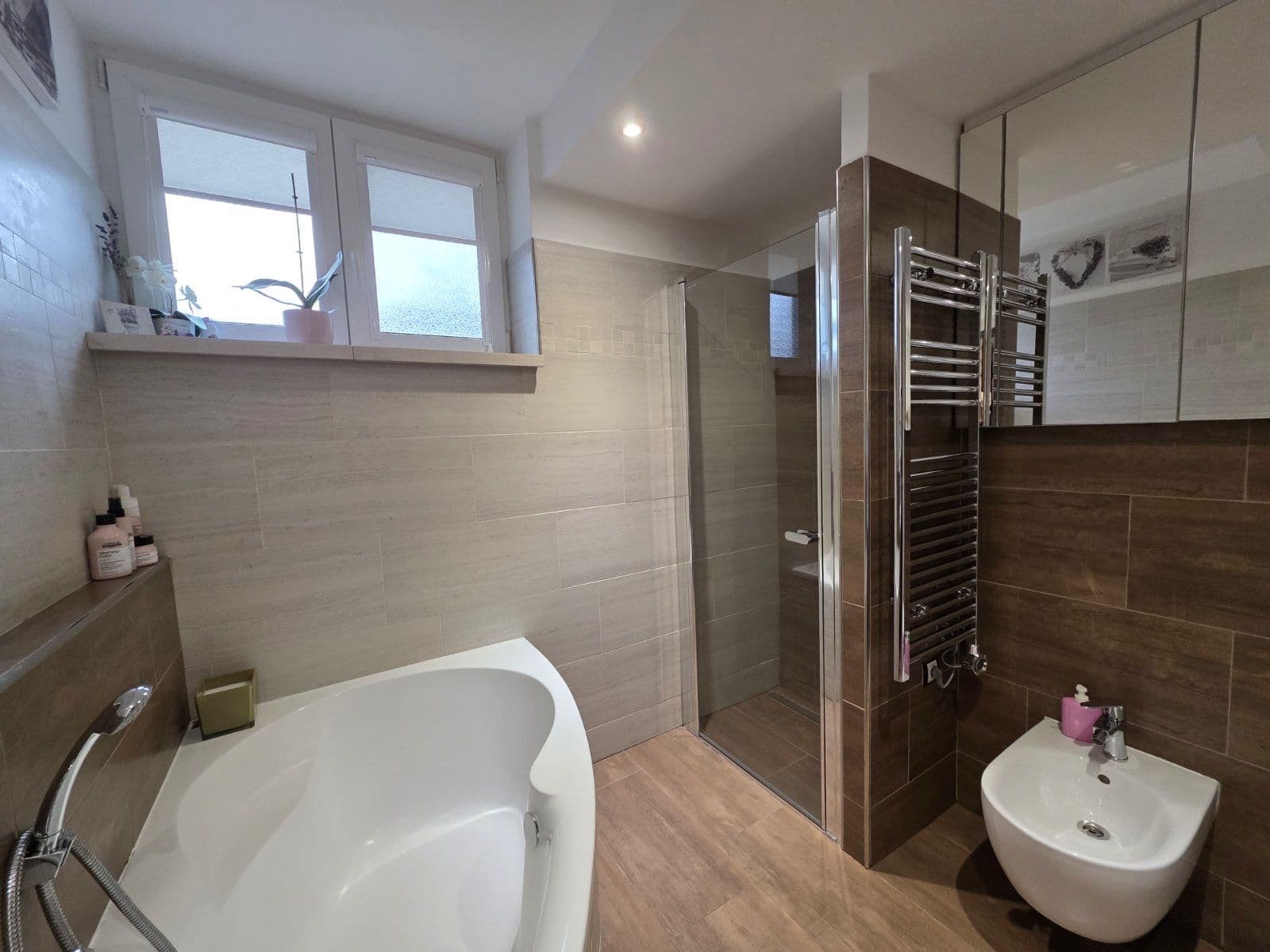 Prenájom bytu 3-izbový 68 m², Na Výsluní, Hradec Králové, Královéhradecký kraj Prenájom bytu 3-izbový 68 m², Na Výsluní, Hradec Králové, Královéhradecký kraj