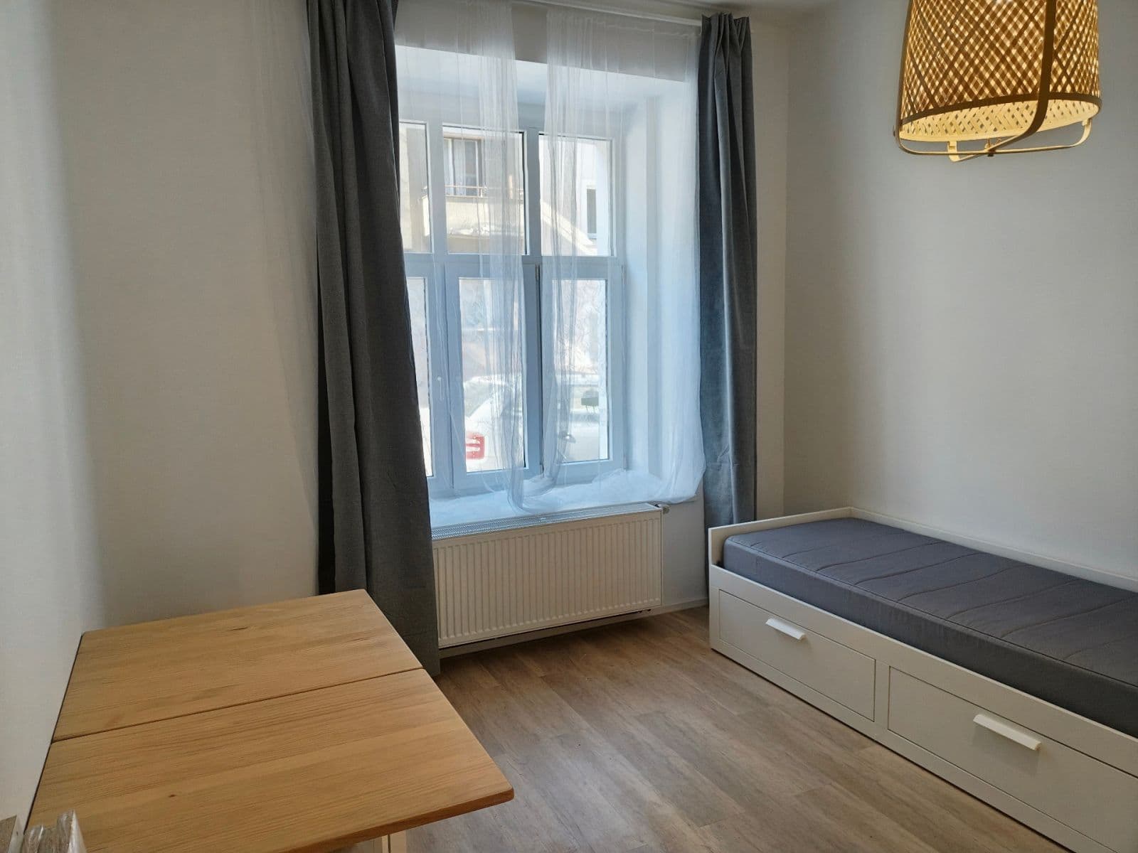 Prenájom bytu 1-izbový 42 m², Šlikova, Praha, Praha Prenájom bytu 1-izbový 42 m², Šlikova, Praha, Praha