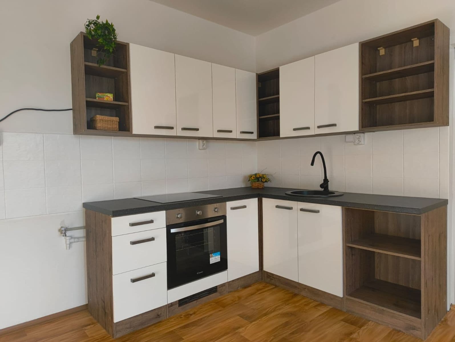 Prenájom bytu 2-izbový 43 m², Berlínská, Tábor, Jihočeský kraj Prenájom bytu 2-izbový 43 m², Berlínská, Tábor, Jihočeský kraj