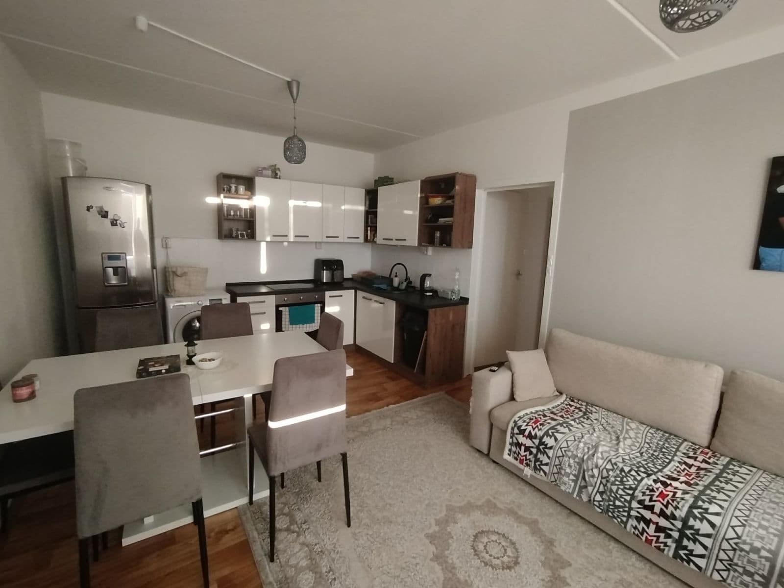 Prenájom bytu 2-izbový 43 m², Berlínská, Tábor, Jihočeský kraj Prenájom bytu 2-izbový 43 m², Berlínská, Tábor, Jihočeský kraj