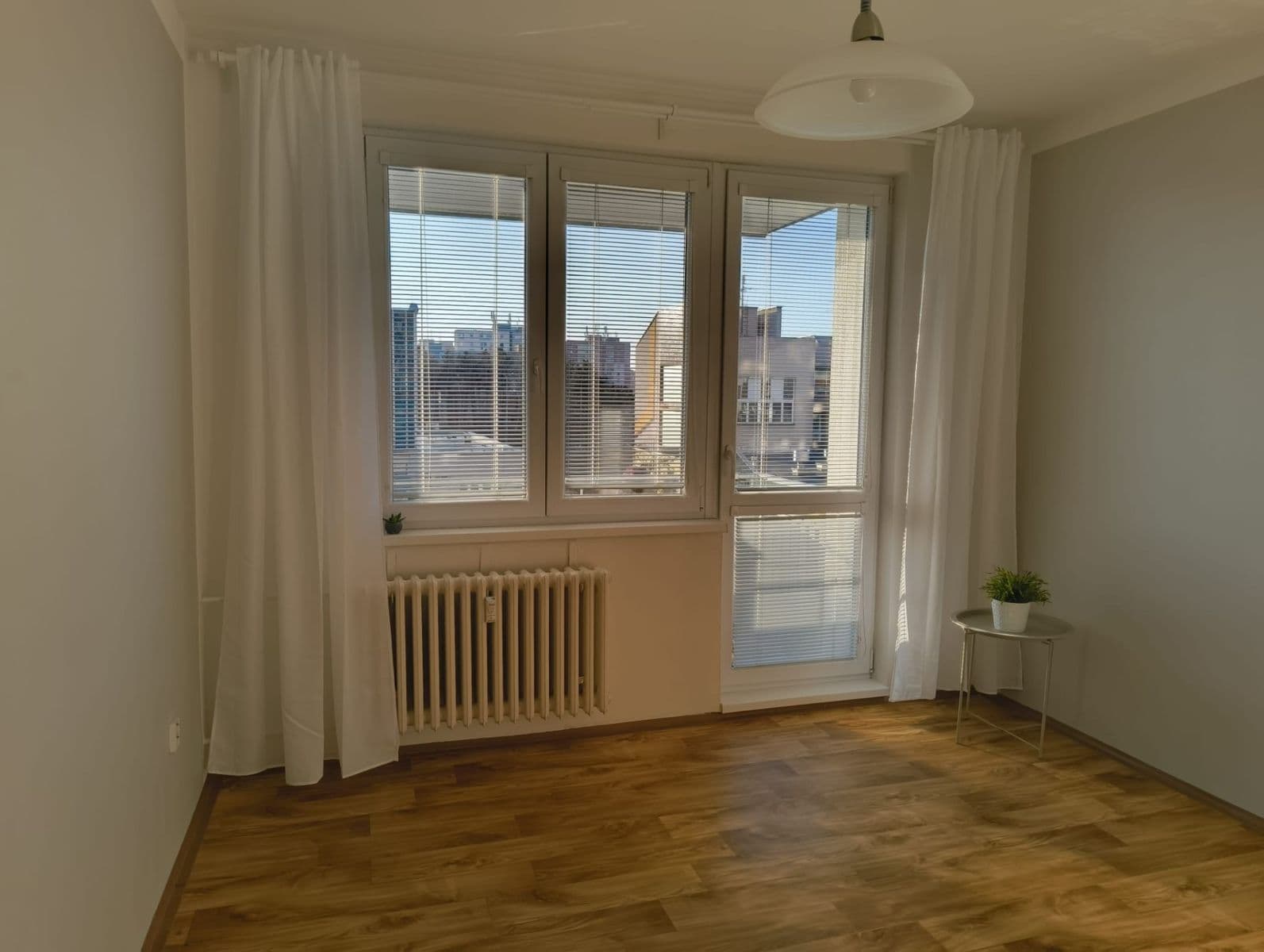 Prenájom bytu 2-izbový 43 m², Berlínská, Tábor, Jihočeský kraj Prenájom bytu 2-izbový 43 m², Berlínská, Tábor, Jihočeský kraj