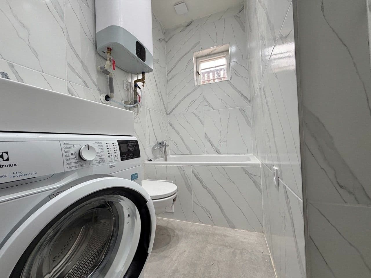 Prenájom bytu 3-izbový 55 m², Na Jarově, Praha, Praha Prenájom bytu 3-izbový 55 m², Na Jarově, Praha, Praha
