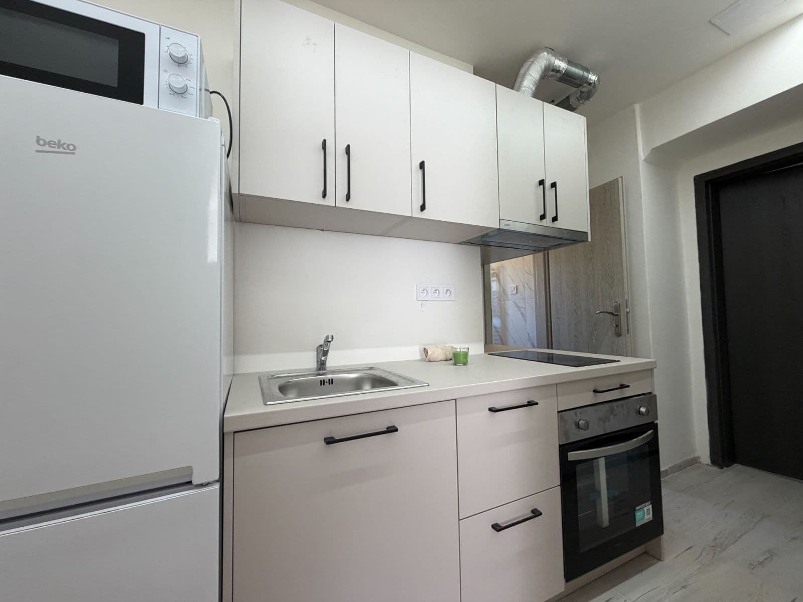 Prenájom bytu 3-izbový 55 m², Na Jarově, Praha, Praha Prenájom bytu 3-izbový 55 m², Na Jarově, Praha, Praha