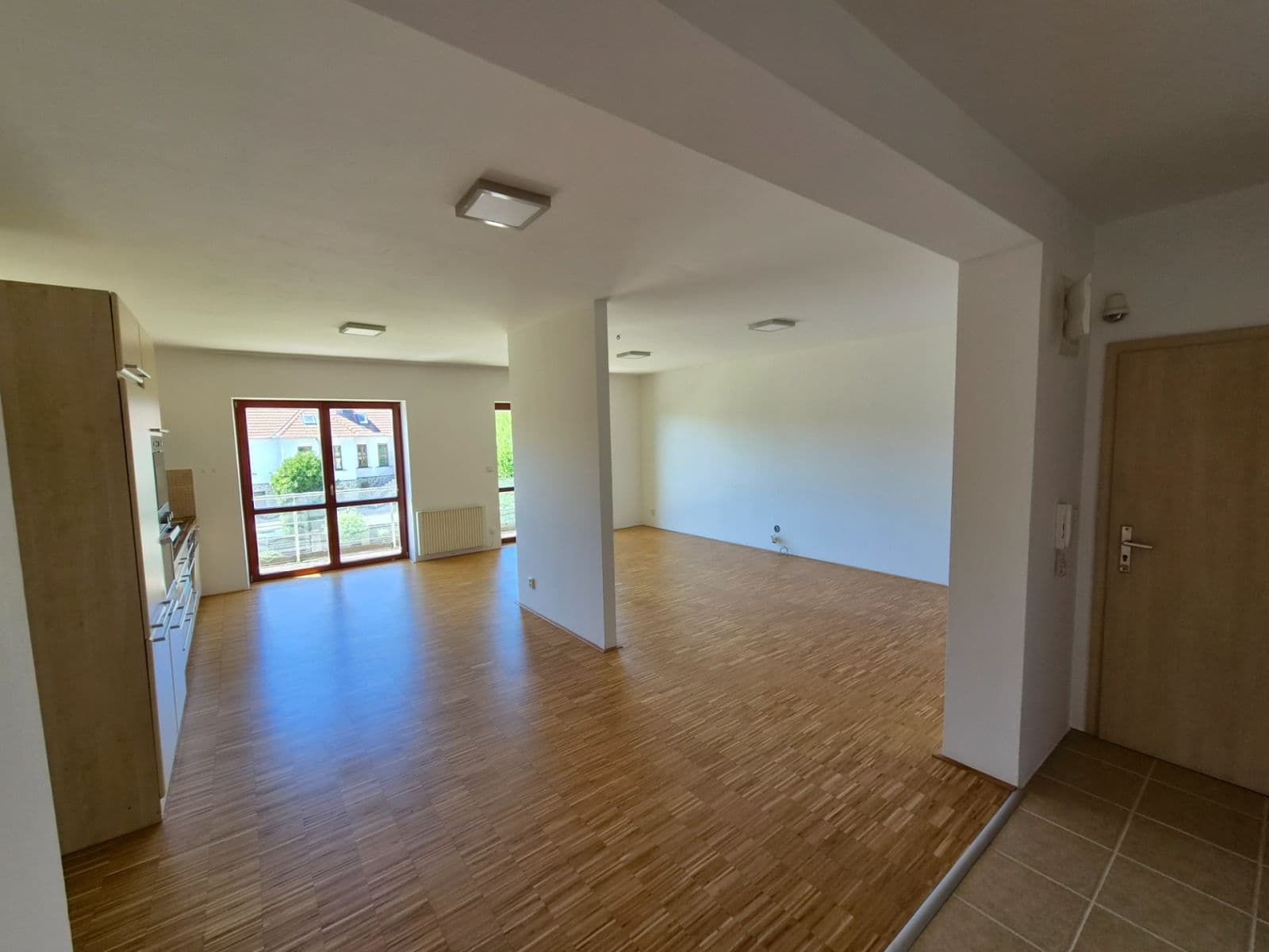 Prenájom bytu 3-izbový 111 m², Vránova, Brno, Jihomoravský kraj Prenájom bytu 3-izbový 111 m², Vránova, Brno, Jihomoravský kraj