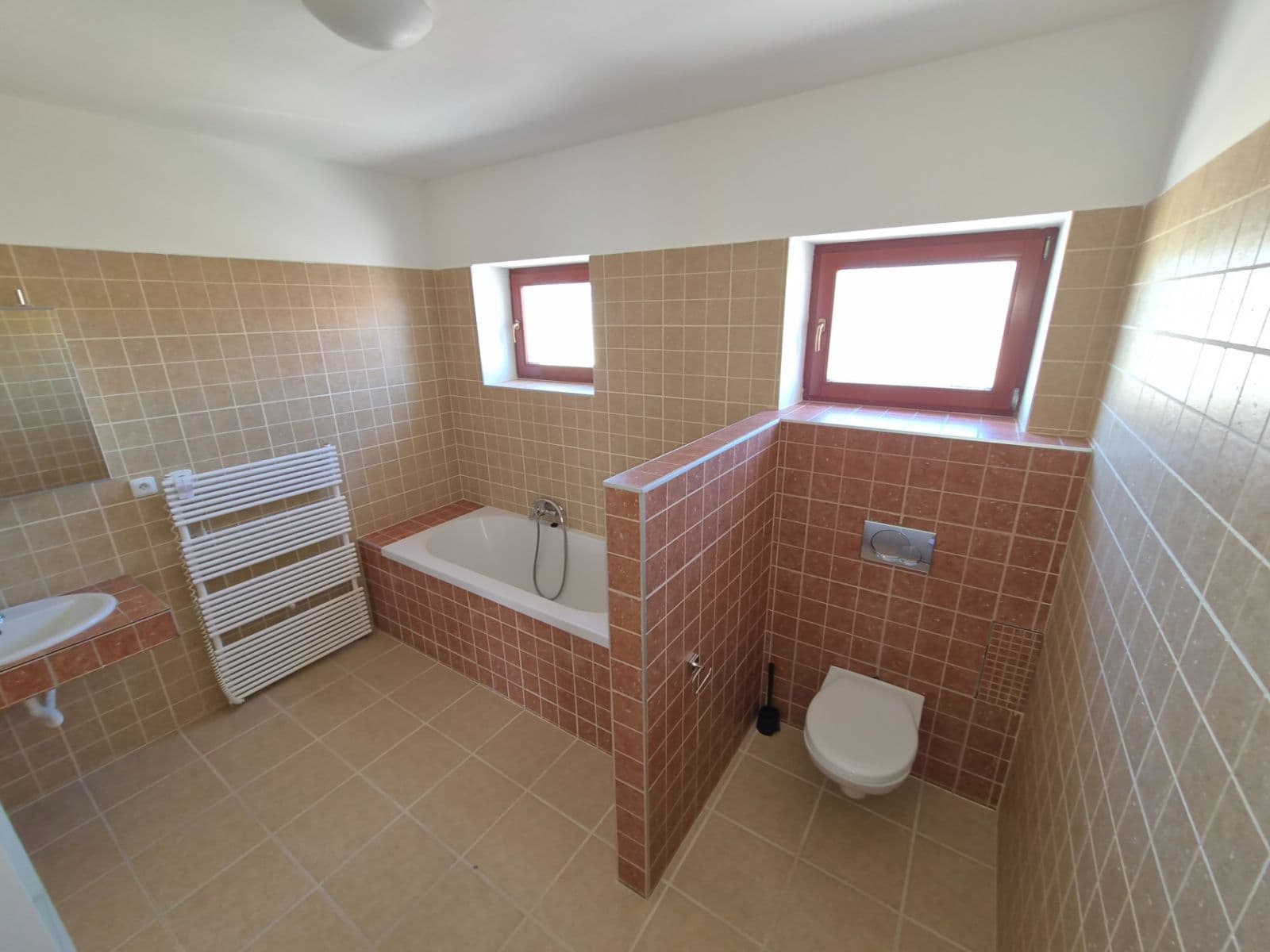 Prenájom bytu 3-izbový 111 m², Vránova, Brno, Jihomoravský kraj Prenájom bytu 3-izbový 111 m², Vránova, Brno, Jihomoravský kraj