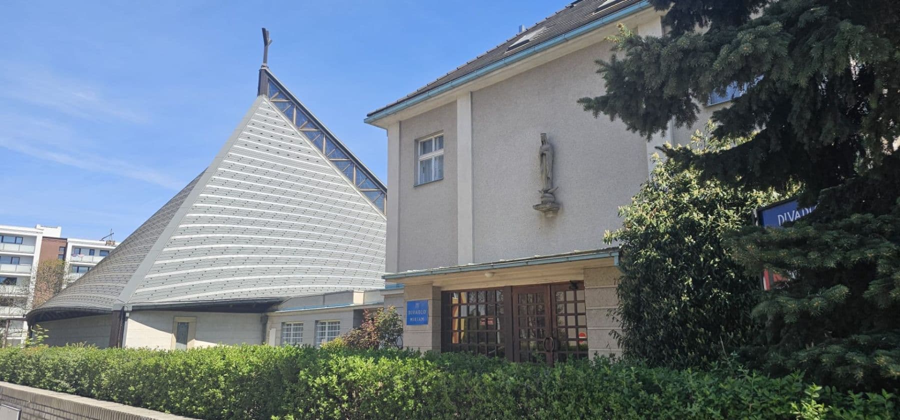 Prenájom bytu 1-izbový 25 m², Ke Strašnické, Praha, Praha Prenájom bytu 1-izbový 25 m², Ke Strašnické, Praha, Praha