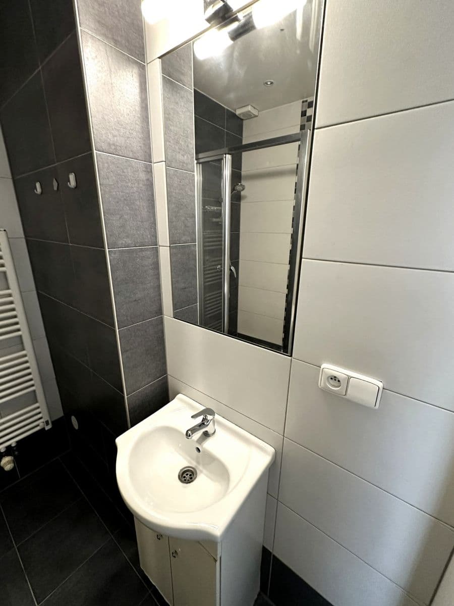 Predaj bytu 1-izbový 28 m², Svatoslavova, Praha, Praha Predaj bytu 1-izbový 28 m², Svatoslavova, Praha, Praha