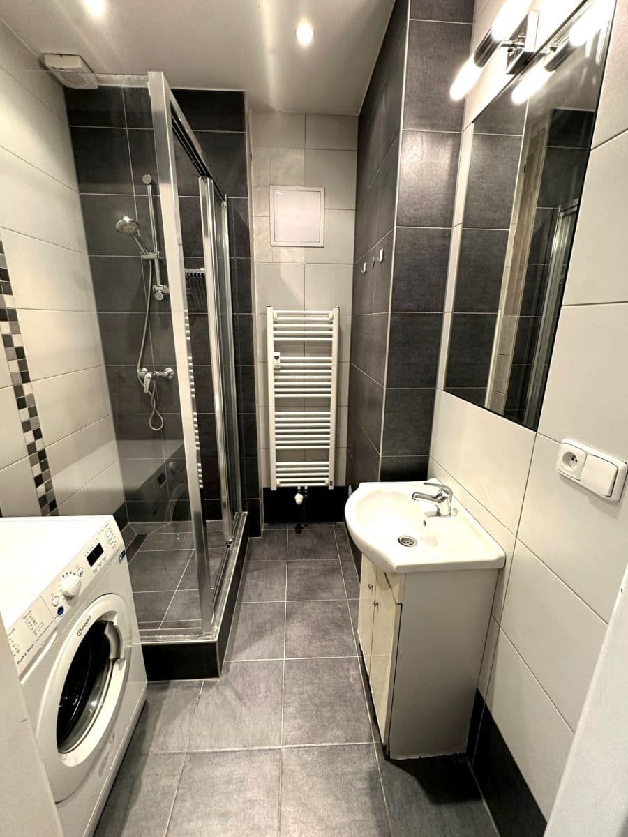 Predaj bytu 1-izbový 28 m², Svatoslavova, Praha, Praha Predaj bytu 1-izbový 28 m², Svatoslavova, Praha, Praha