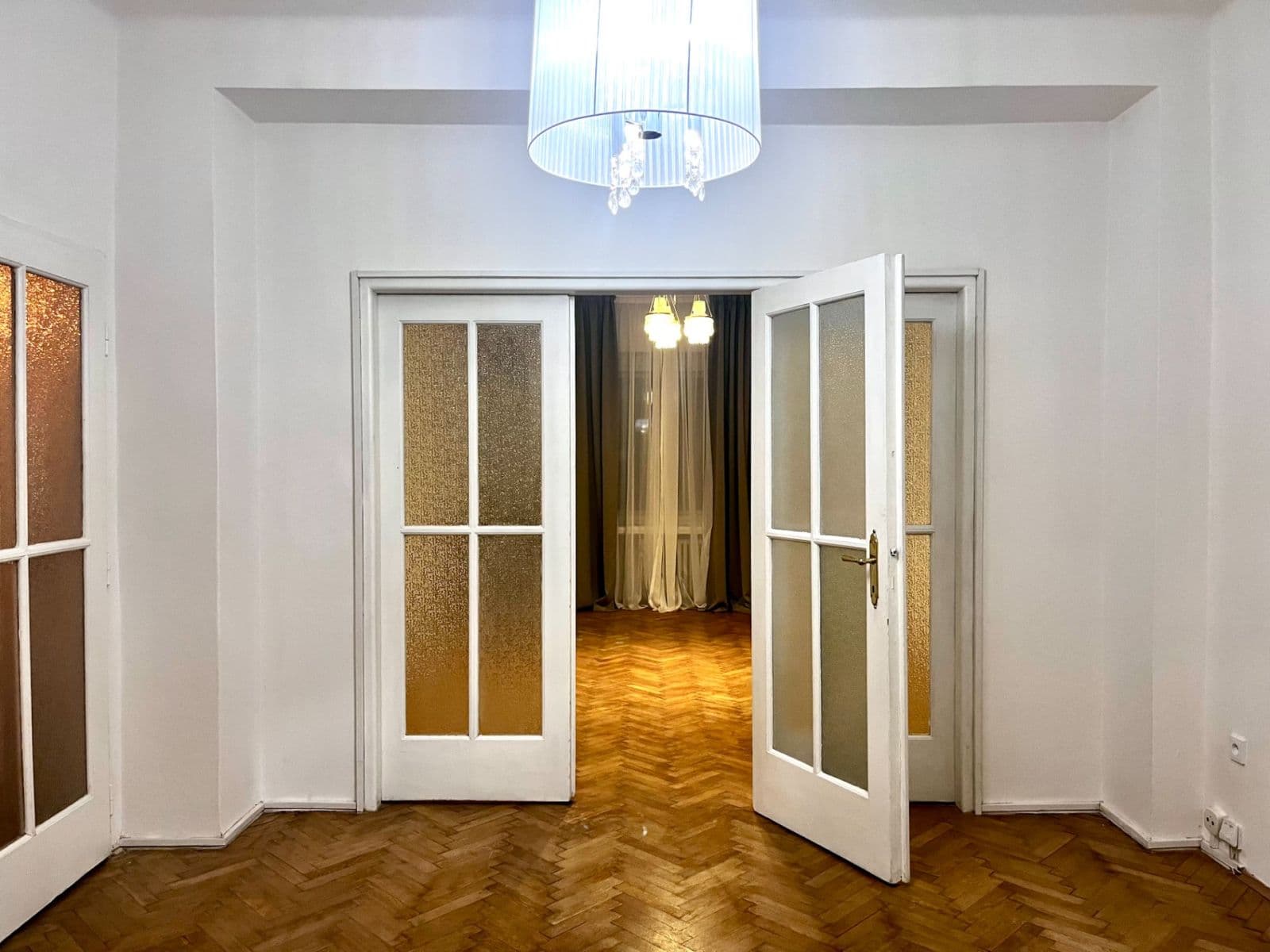 Prenájom bytu 2-izbový 82 m², Klimentská, Praha, Praha Prenájom bytu 2-izbový 82 m², Klimentská, Praha, Praha