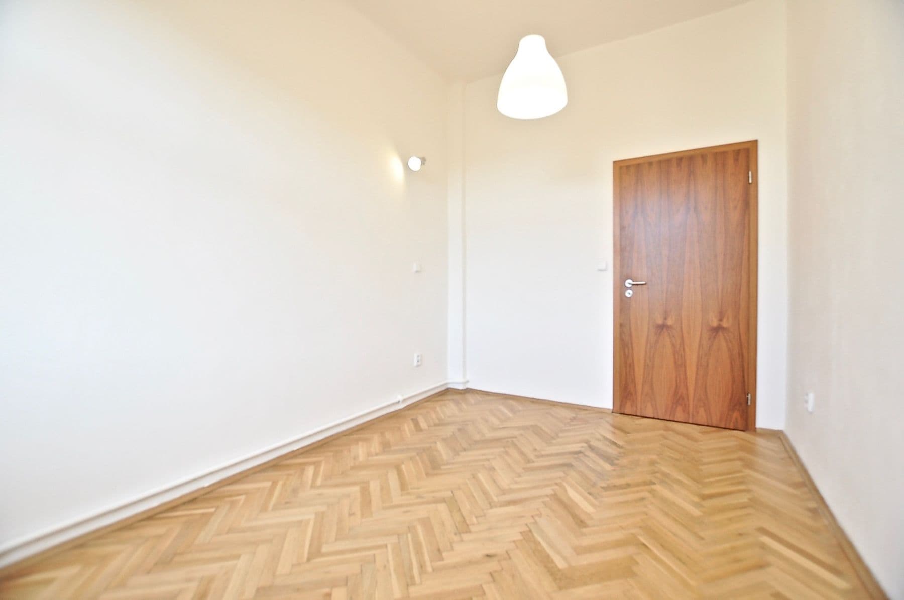 Predaj bytu 2-izbový 40 m², Komunardů, Praha, Praha Predaj bytu 2-izbový 40 m², Komunardů, Praha, Praha