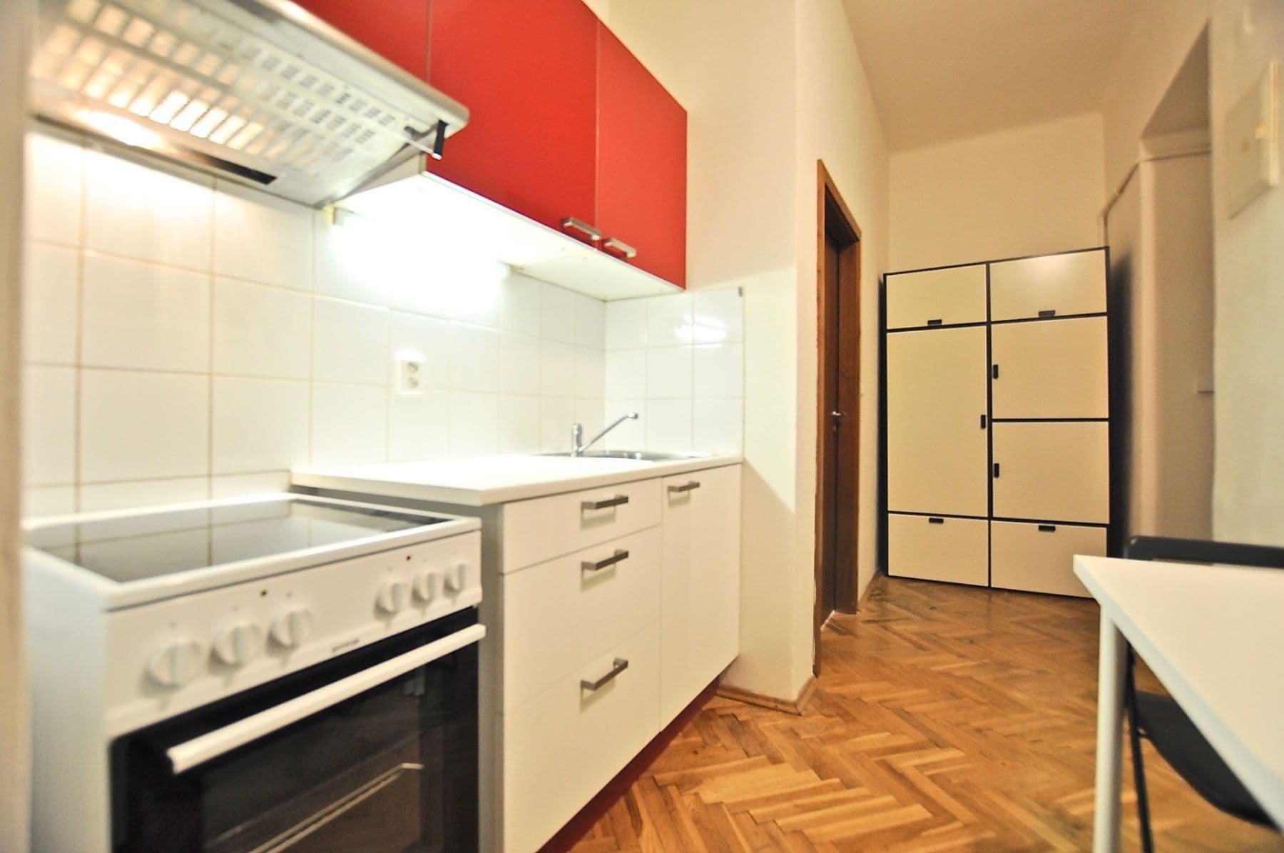 Predaj bytu 2-izbový 40 m², Komunardů, Praha, Praha Predaj bytu 2-izbový 40 m², Komunardů, Praha, Praha