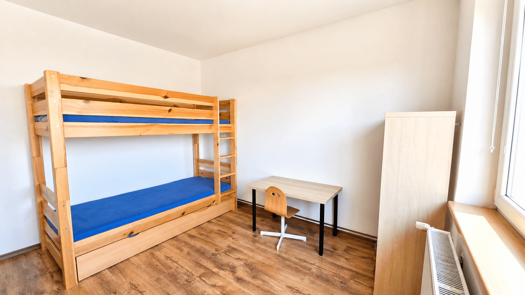 Prenájom bytu 3-izbový 77 m², sídliště Osvobození, Lednice, Jihomoravský kraj Prenájom bytu 3-izbový 77 m², sídliště Osvobození, Lednice, Jihomoravský kraj
