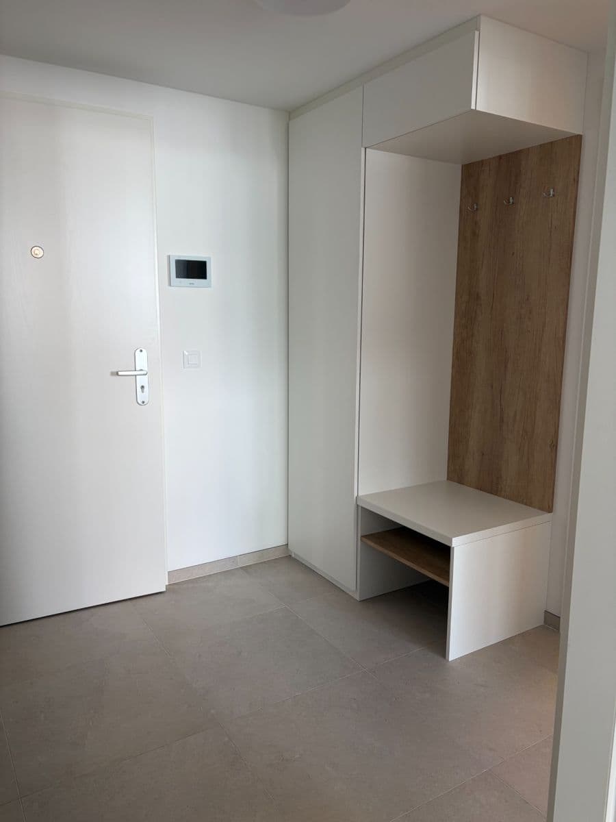 Prenájom bytu 2-izbový 50 m², Blažimská, Praha, Praha Prenájom bytu 2-izbový 50 m², Blažimská, Praha, Praha
