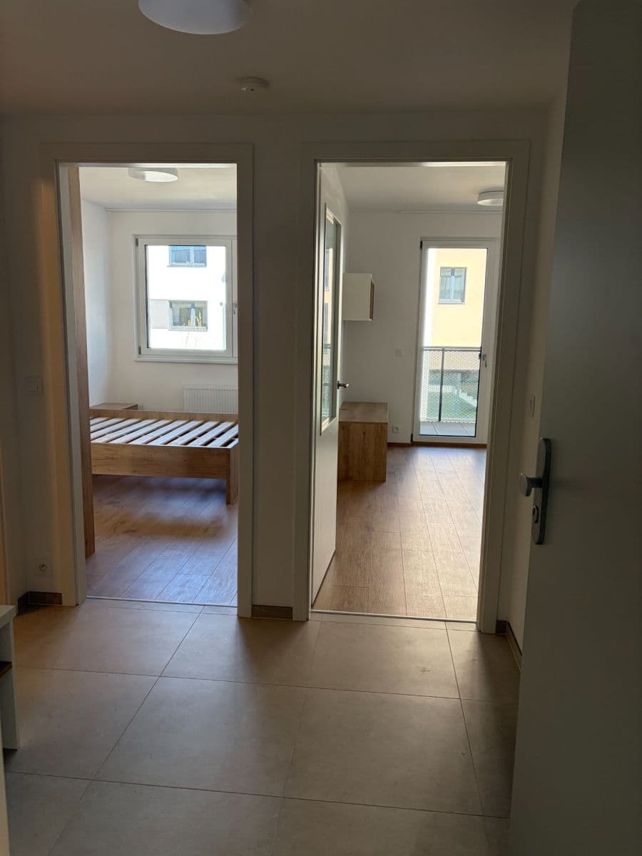 Prenájom bytu 2-izbový 50 m², Blažimská, Praha, Praha Prenájom bytu 2-izbový 50 m², Blažimská, Praha, Praha