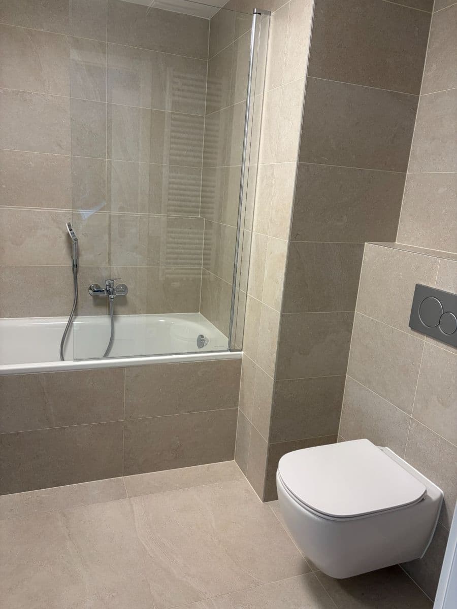 Prenájom bytu 2-izbový 50 m², Blažimská, Praha, Praha Prenájom bytu 2-izbový 50 m², Blažimská, Praha, Praha