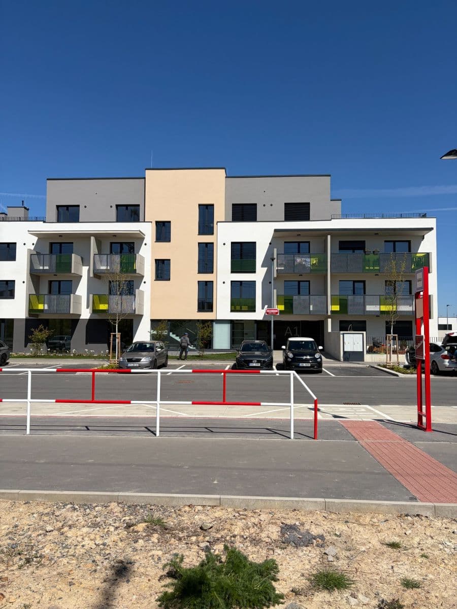 Prenájom bytu 2-izbový 50 m², Blažimská, Praha, Praha Prenájom bytu 2-izbový 50 m², Blažimská, Praha, Praha