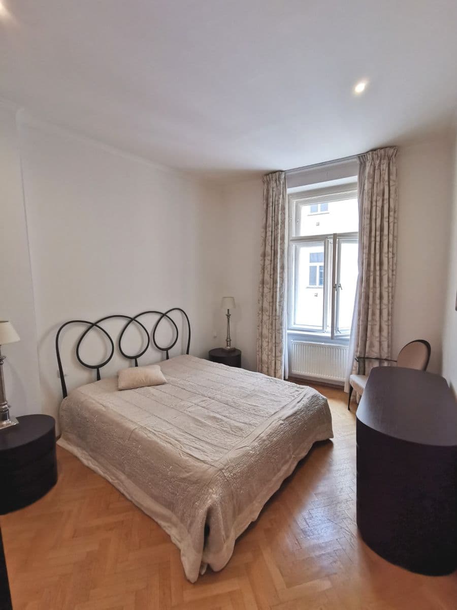 Prenájom bytu 2-izbový 50 m², Na Výtoni, Praha, Praha Prenájom bytu 2-izbový 50 m², Na Výtoni, Praha, Praha