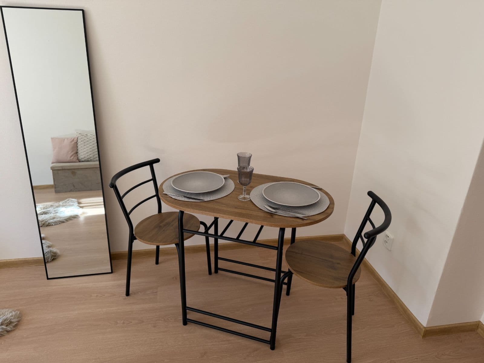 Predaj bytu 1-izbový 27 m², Krátká, Plzeň, Plzeňský kraj Predaj bytu 1-izbový 27 m², Krátká, Plzeň, Plzeňský kraj