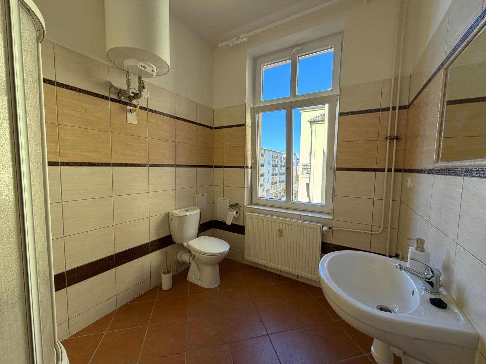 Predaj bytu 1-izbový 27 m², Krátká, Plzeň, Plzeňský kraj Predaj bytu 1-izbový 27 m², Krátká, Plzeň, Plzeňský kraj