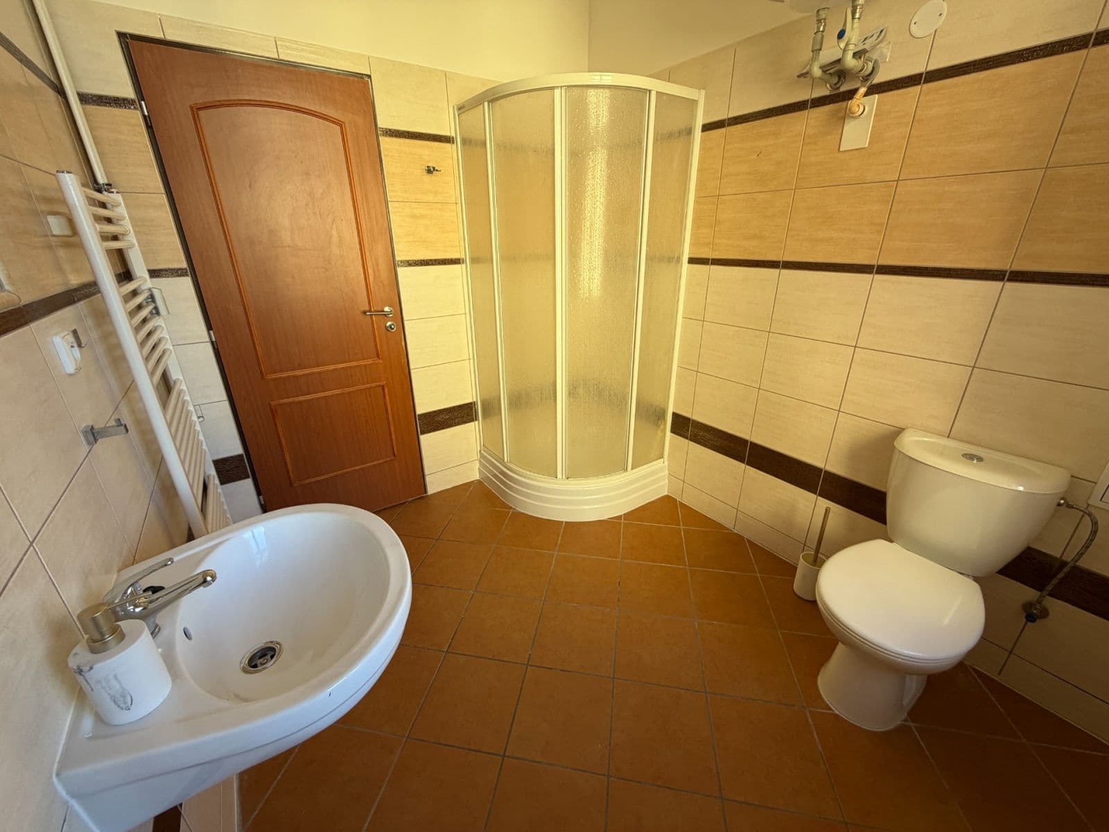 Predaj bytu 1-izbový 27 m², Krátká, Plzeň, Plzeňský kraj Predaj bytu 1-izbový 27 m², Krátká, Plzeň, Plzeňský kraj