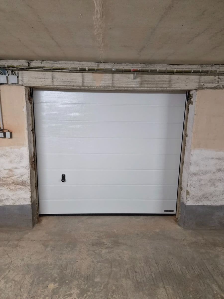 Prenájom garáže 17 m², Chalupkova, Praha, Praha Prenájom garáže 17 m², Chalupkova, Praha, Praha