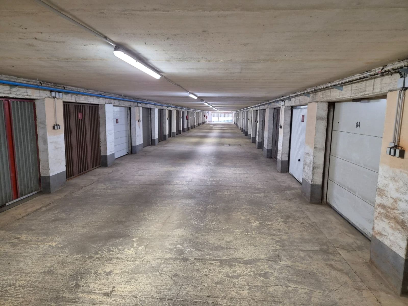 Prenájom garáže 17 m², Chalupkova, Praha, Praha Prenájom garáže 17 m², Chalupkova, Praha, Praha