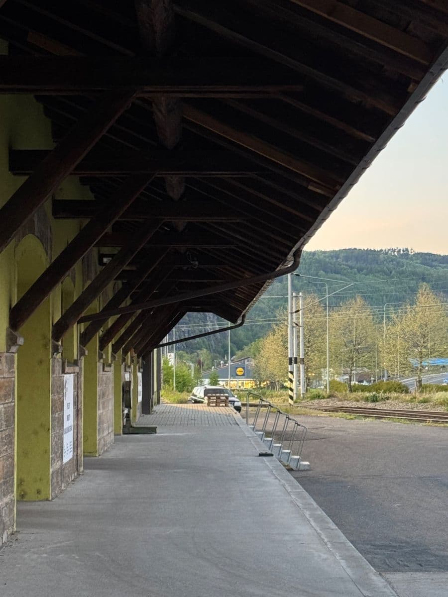 Prenájom bytu 2-izbový 46 m², Práce, Děčín, Ústecký kraj Prenájom bytu 2-izbový 46 m², Práce, Děčín, Ústecký kraj