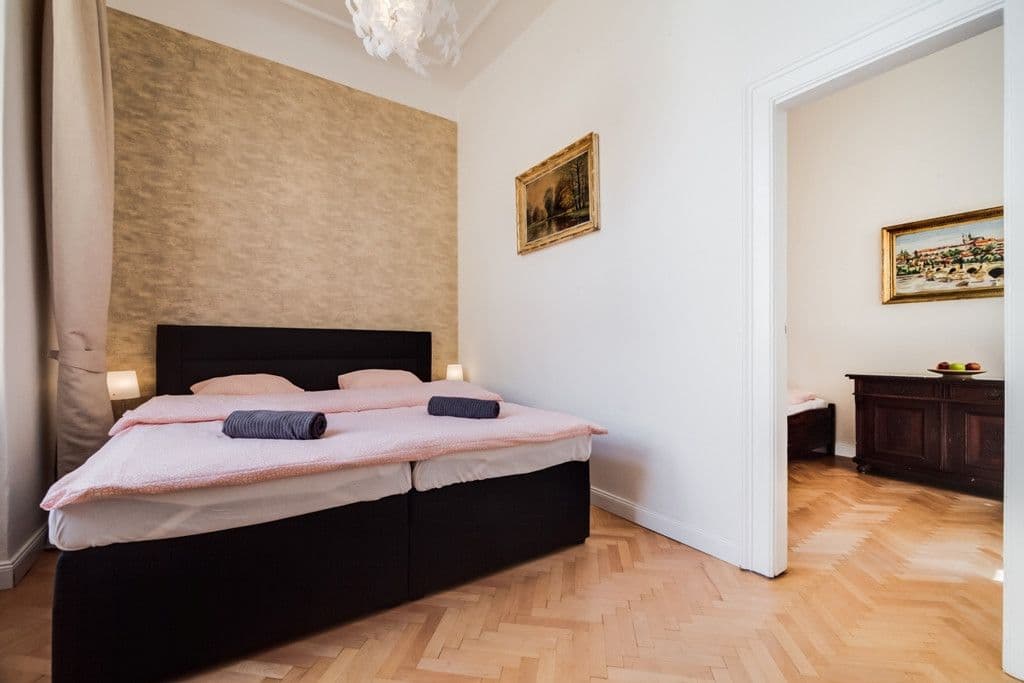 Prenájom bytu 91 m², Mikulandská, Praha, Praha Prenájom bytu 91 m², Mikulandská, Praha, Praha
