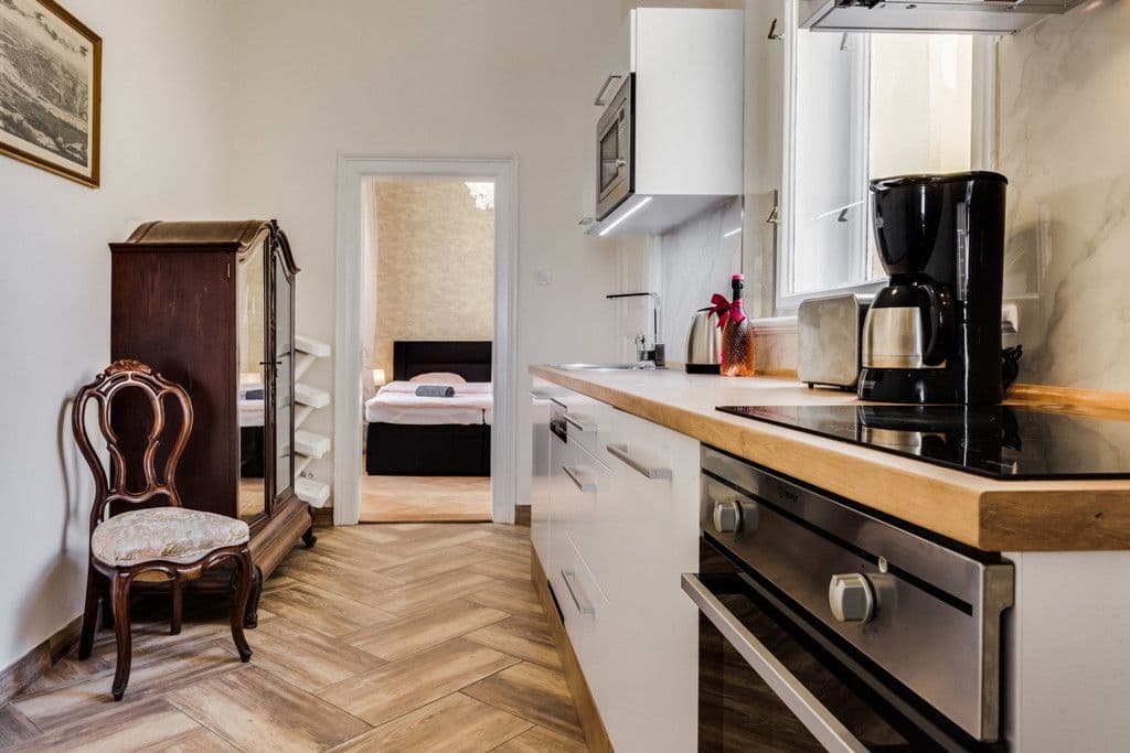 Prenájom bytu 91 m², Mikulandská, Praha, Praha Prenájom bytu 91 m², Mikulandská, Praha, Praha
