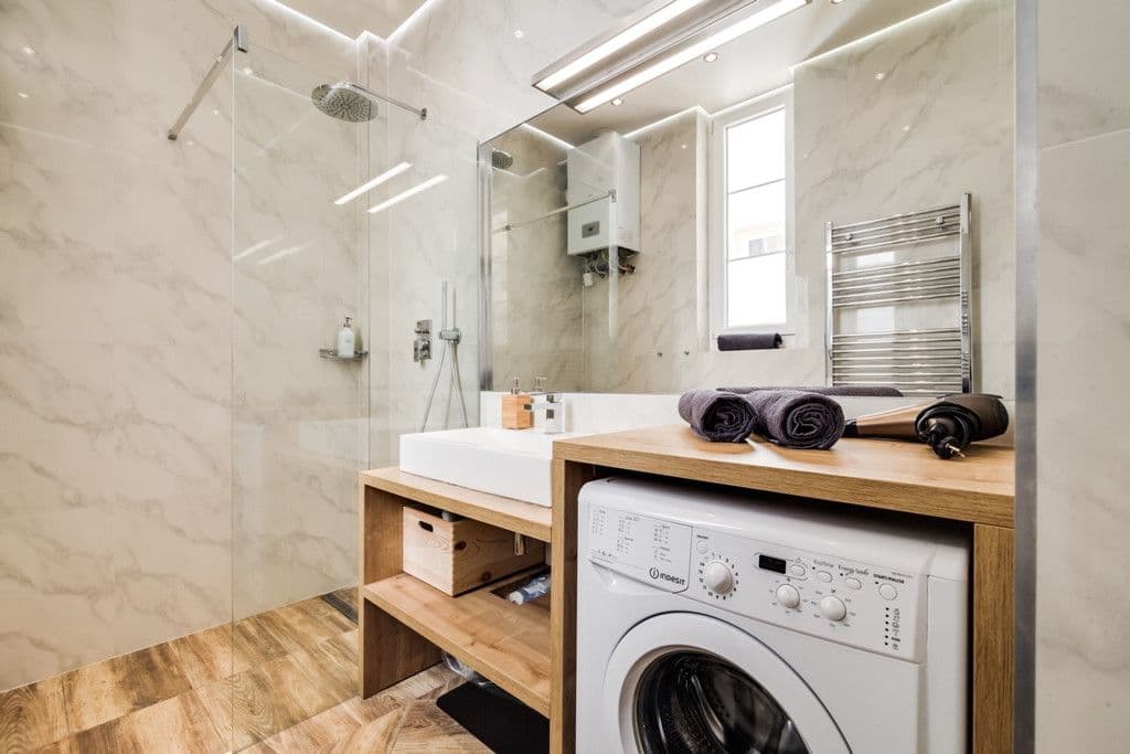 Prenájom bytu 91 m², Mikulandská, Praha, Praha Prenájom bytu 91 m², Mikulandská, Praha, Praha
