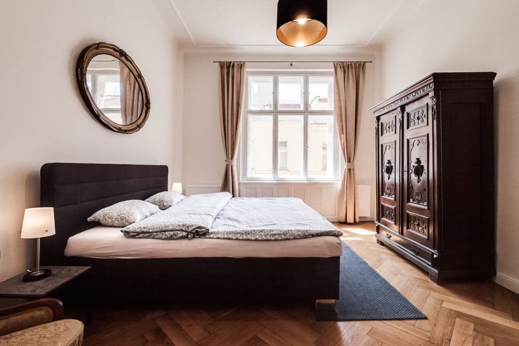 Prenájom bytu 91 m², Mikulandská, Praha, Praha Prenájom bytu 91 m², Mikulandská, Praha, Praha