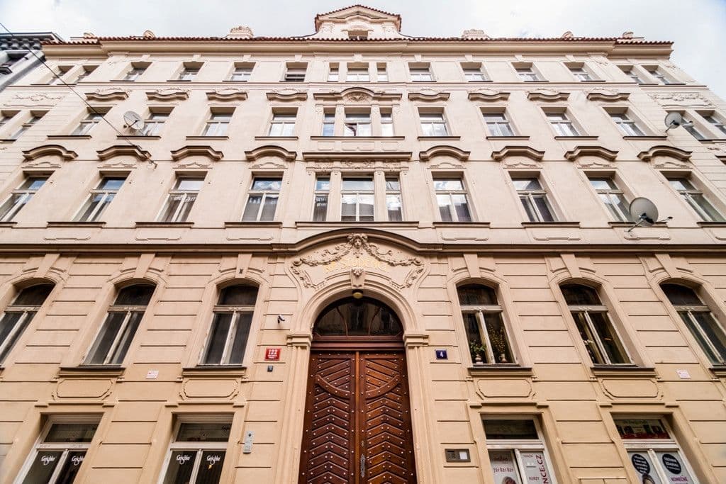 Prenájom bytu 91 m², Mikulandská, Praha, Praha Prenájom bytu 91 m², Mikulandská, Praha, Praha