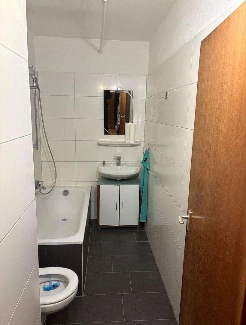 Prenájom bytu 1-izbový 33 m², Erlangen, Bavorsko Prenájom bytu 1-izbový 33 m², Erlangen, Bavorsko