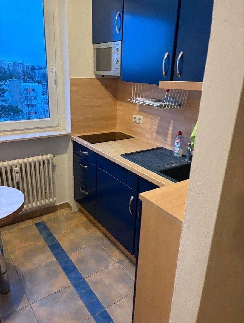Prenájom bytu 1-izbový 33 m², Erlangen, Bavorsko Prenájom bytu 1-izbový 33 m², Erlangen, Bavorsko