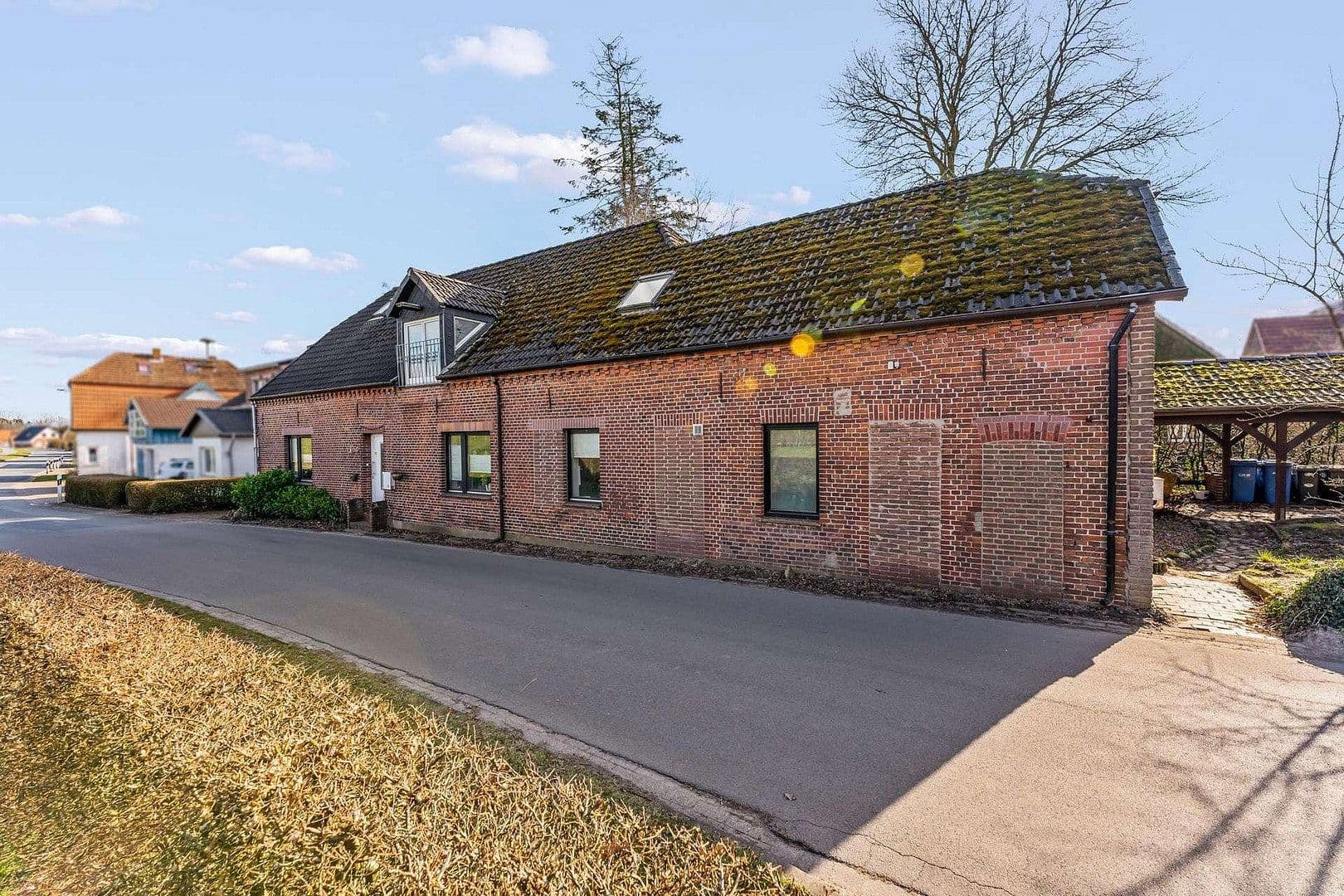 Prenájom bytu 3-izbový 128 m², Deichstraße 122a, Berne, Dolné Sasko Prenájom bytu 3-izbový 128 m², Deichstraße 122a, Berne, Dolné Sasko