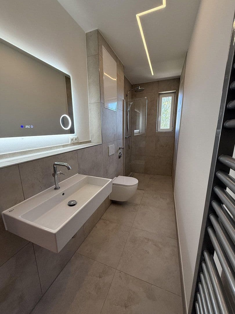 Predaj bytu 4-izbový 95 m², Neumünster, Šlezvicko-Holštajnsko Predaj bytu 4-izbový 95 m², Neumünster, Šlezvicko-Holštajnsko