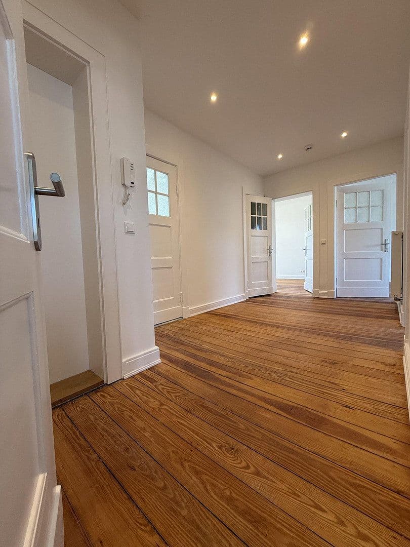Predaj bytu 4-izbový 95 m², Neumünster, Šlezvicko-Holštajnsko Predaj bytu 4-izbový 95 m², Neumünster, Šlezvicko-Holštajnsko