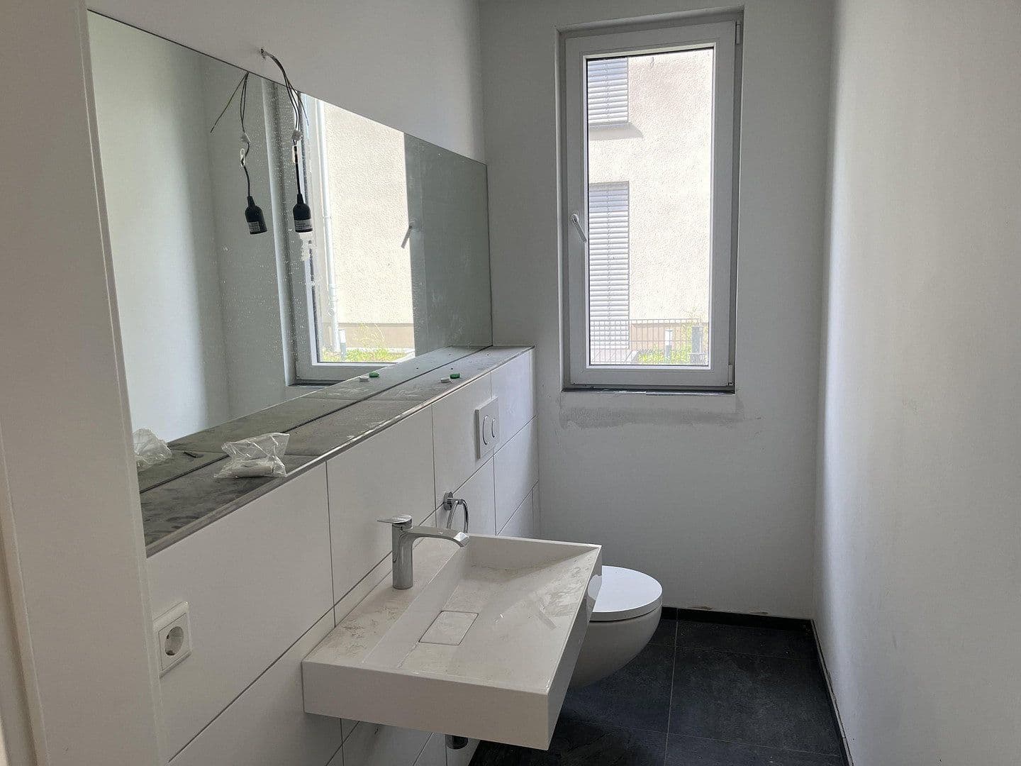 Prenájom bytu 3-izbový 110 m², Köln, Severné Porýnie - Westfálsko Prenájom bytu 3-izbový 110 m², Köln, Severné Porýnie - Westfálsko