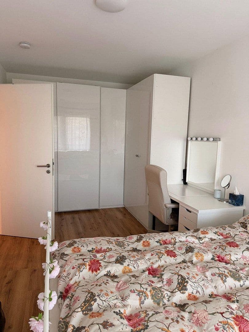 Prenájom bytu 2-izbový 59 m², Prinz-Ferdinand-Str. 144, Krefeld, Severné Porýnie - Westfálsko Prenájom bytu 2-izbový 59 m², Prinz-Ferdinand-Str. 144, Krefeld, Severné Porýnie - Westfálsko