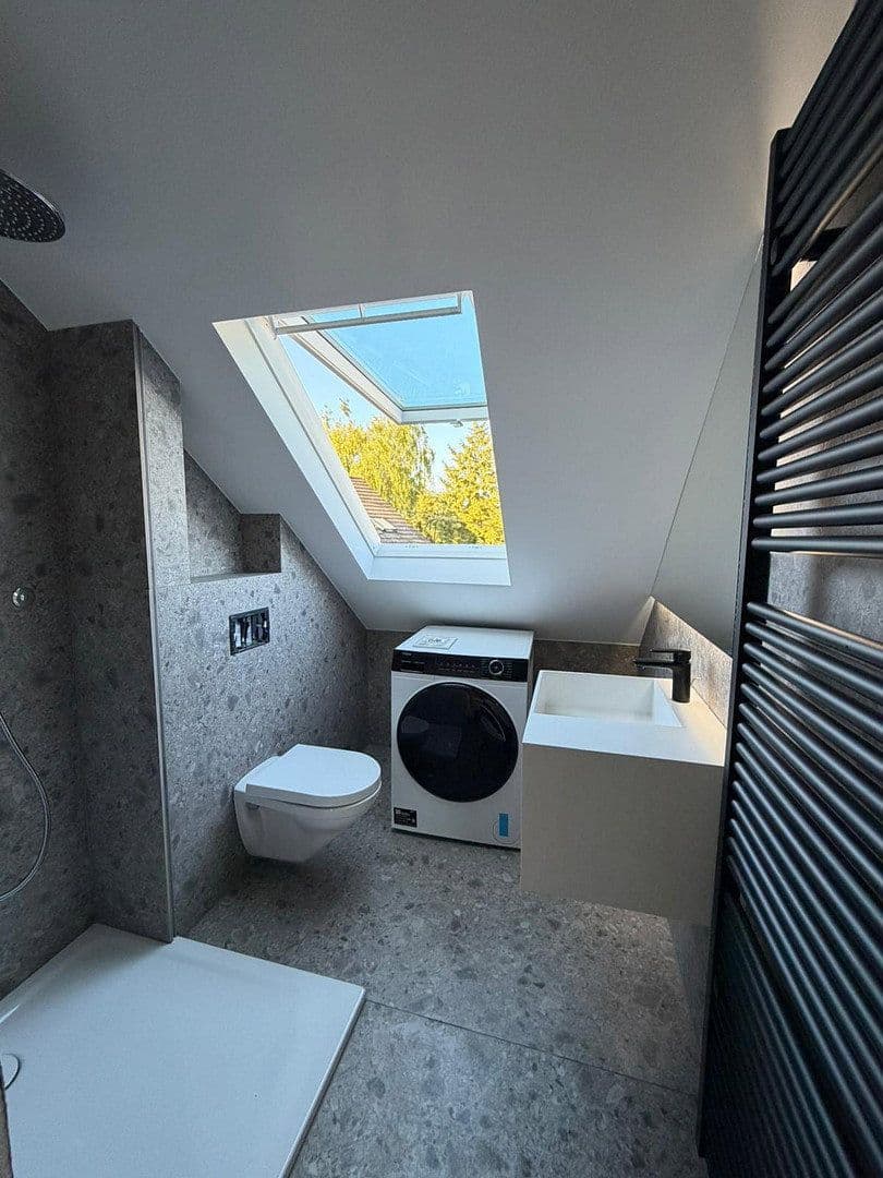 Prenájom bytu 3-izbový 22 m², Feldbergblick 2+4, Frankfurt am Main, Hesensko Prenájom bytu 3-izbový 22 m², Feldbergblick 2+4, Frankfurt am Main, Hesensko