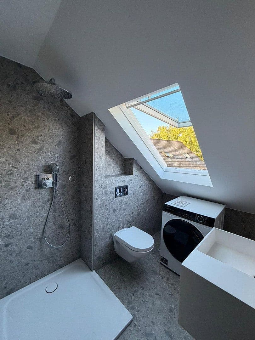Prenájom bytu 3-izbový 22 m², Feldbergblick 2+4, Frankfurt am Main, Hesensko Prenájom bytu 3-izbový 22 m², Feldbergblick 2+4, Frankfurt am Main, Hesensko