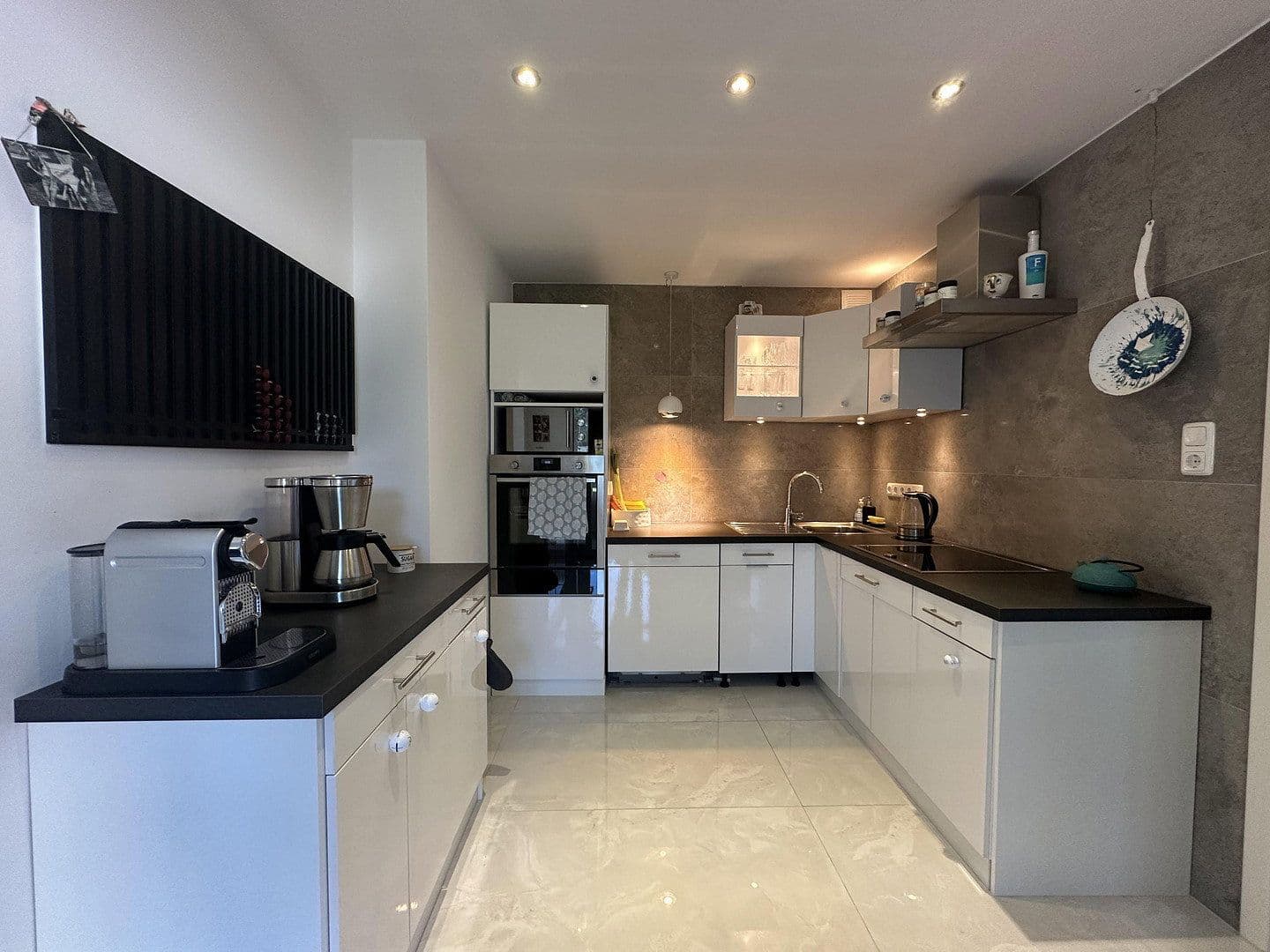 Prenájom domu 80 m², pozemek 359 m², Essen, Severné Porýnie - Westfálsko Prenájom domu 80 m², pozemek 359 m², Essen, Severné Porýnie - Westfálsko