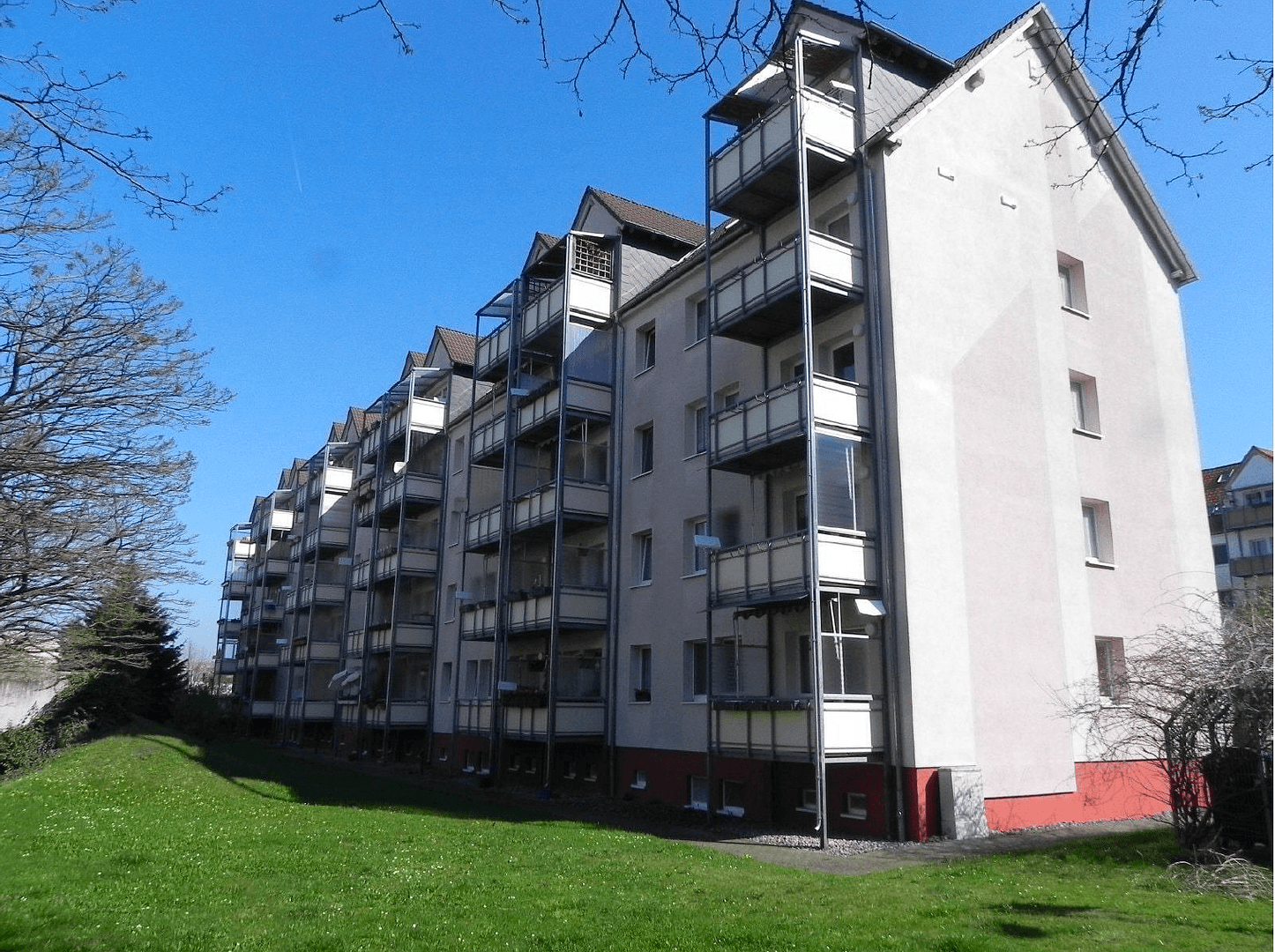 Prenájom bytu 3-izbový 61 m², Roststraße 16, Erfurt, Durínsko Prenájom bytu 3-izbový 61 m², Roststraße 16, Erfurt, Durínsko